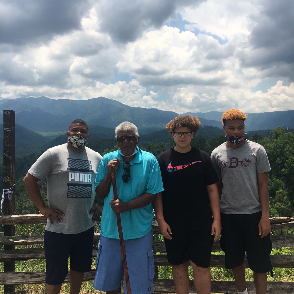 Meet your Posher, Earl